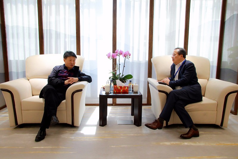 熊良虎赴上海浚浚？岛闱樾喂究疾斓餮