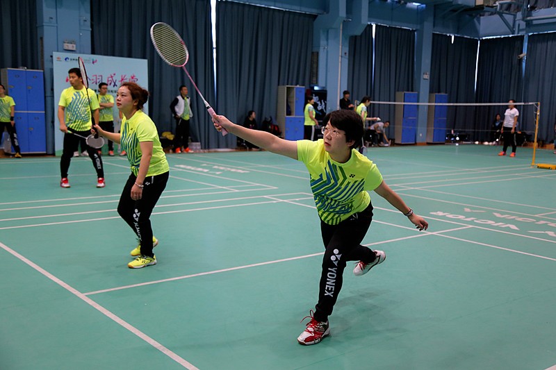 陕西跳高高试玩集团第四届职工羽毛球赛圆满终结