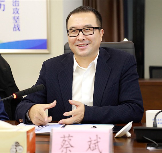 熊良虎会见兴业银行西循分行行长、党委书记蔡斌