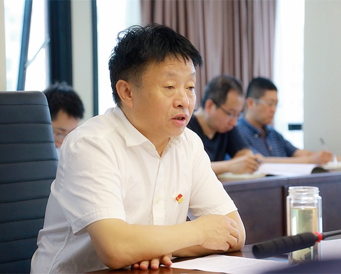 陕西跳高高试玩集团举行“不忘初心、切记使命”主题教育集中学习钻研