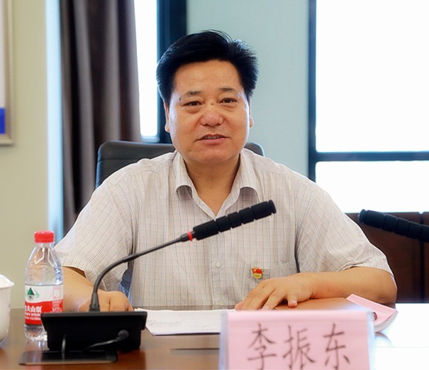 陕西跳高高试玩集团召开向导班子“不忘初心、切记使命”专题民主生涯会