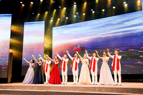 陕西跳高高试玩集团庆祝新中国建设70周年职工朗诵角逐乐成举行