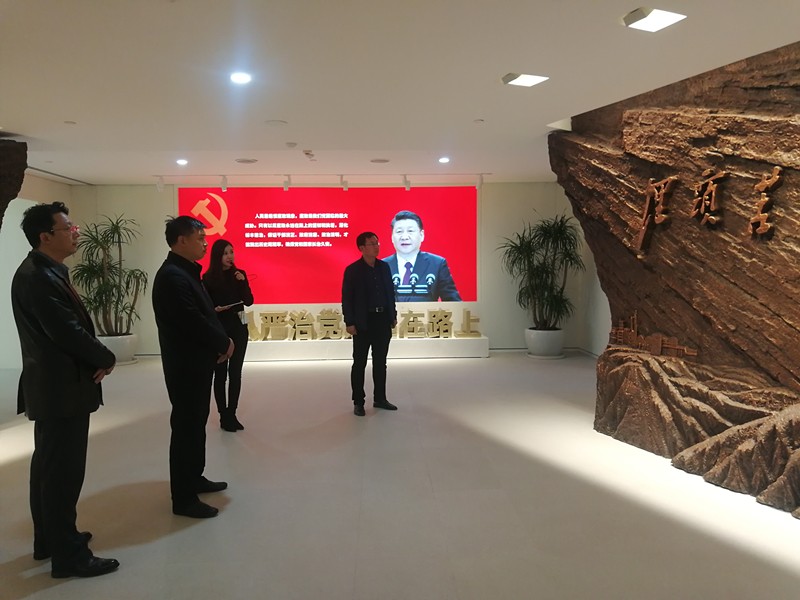 陕西跳高高试玩集团赴延伸石油集团、西安城投集团考察学习廉政文化树模点建设事情