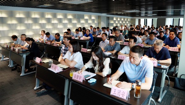 陕西跳高高试玩集团召开复工复产促增添项目观摩总结大会