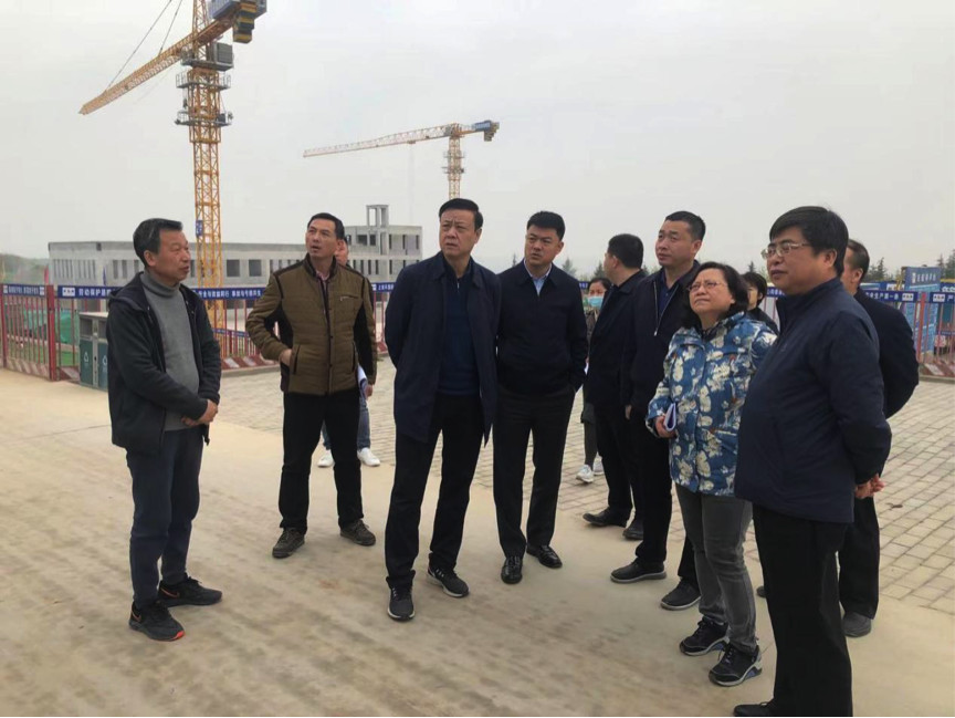 西安市人大常委会民宗侨外委主任张钢胜到水情形公司白鹿原水生态中心检查指导事情