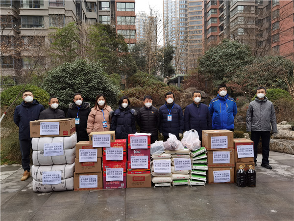 陕西跳高高试玩集团：暂时党支部全力买通群众生涯物资包管“最后一百米”