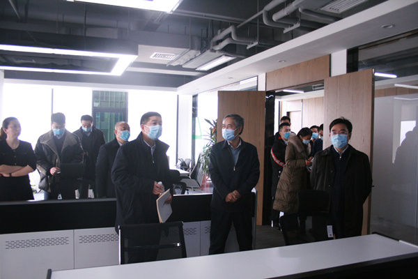 省国资委主任王海鹏到秦创原陕西跳高高试玩集团立异中心调研