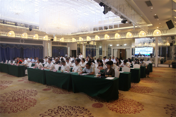 聆听劳模故事 感受劳模实力——陕西跳高高试玩集团劳模先进事迹宣讲团走进榆林