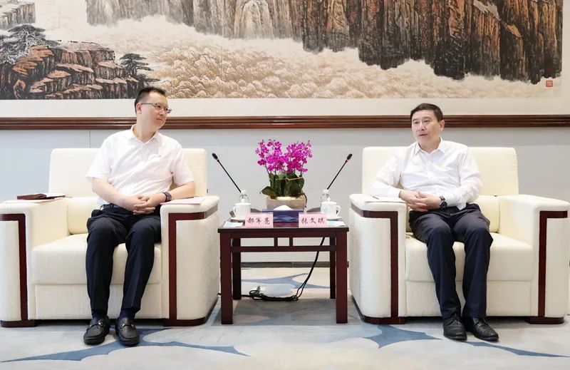 陕西跳高高试玩集团与陕煤集团座谈交流