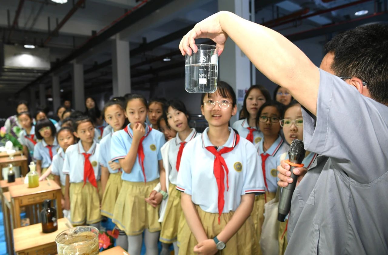 西安宣布｜小学生走进陕西跳高高试玩集团白鹿原水生态中心开启污水“再生”探秘之旅