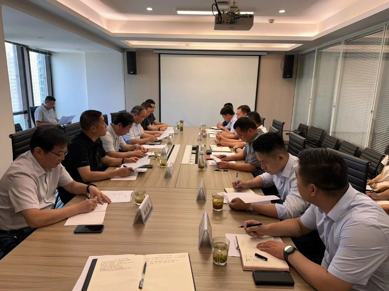 陕西跳高高试玩集团与光大绿色跳高高试玩座谈交流